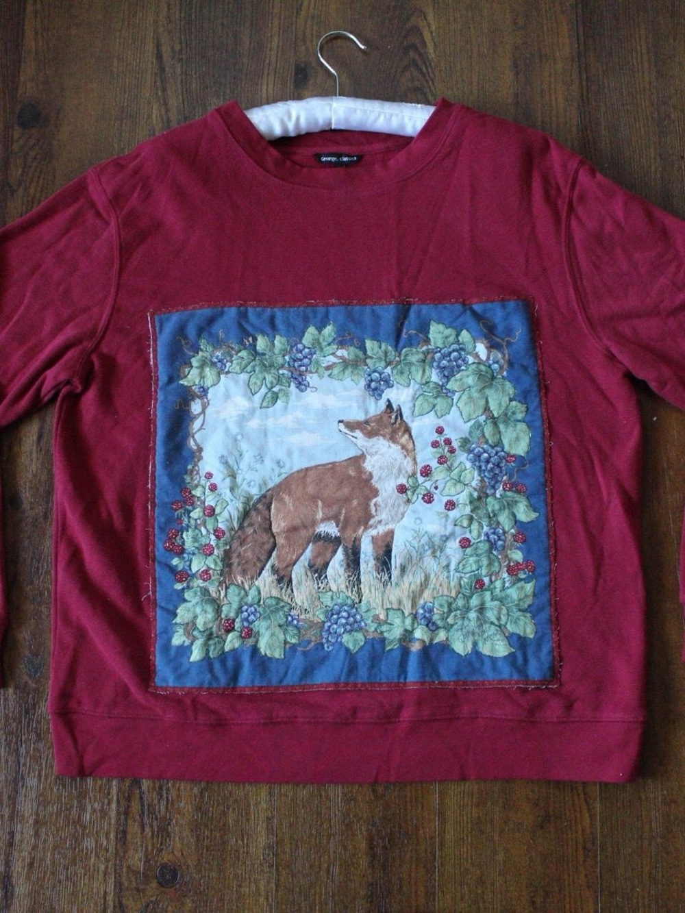 Upcycled Red Sweatshirt With Large Fox Design Patchwork Print - Picture 4 of 7